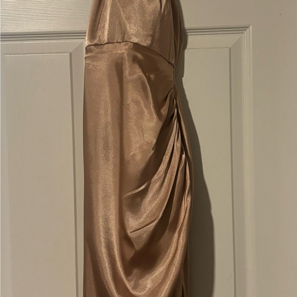 Elegant Satin Evening Dress in Champagne